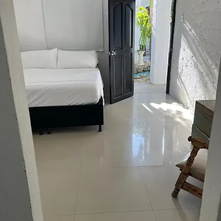 Tr-v2d De Cerca Al Castillo San Felipe Con Ventilador, Piscina Y Wifi *
